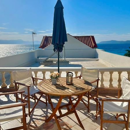 Villa Seabreeze Лутракі Екстер'єр фото