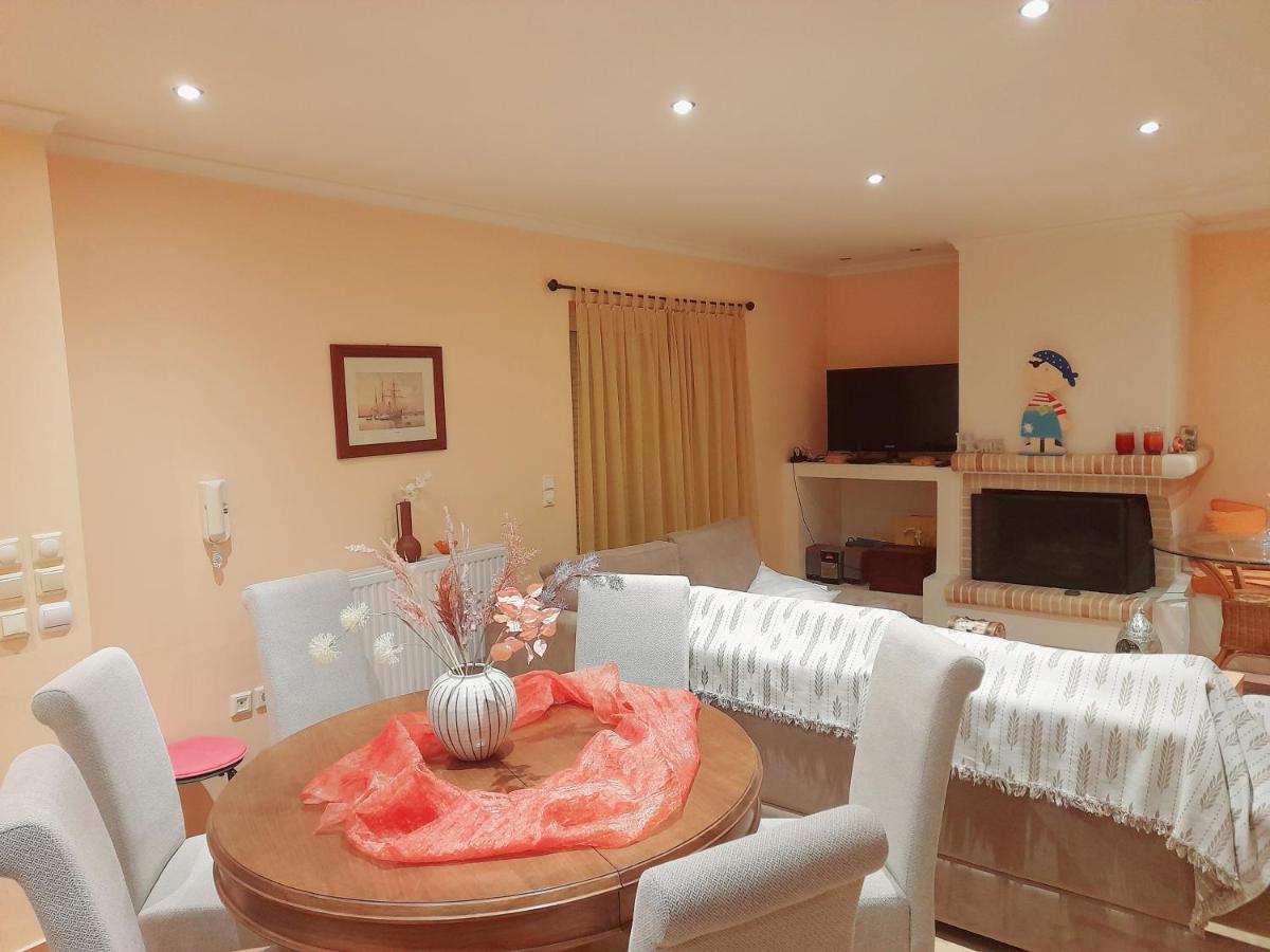 Villa Seabreeze Лутракі Екстер'єр фото