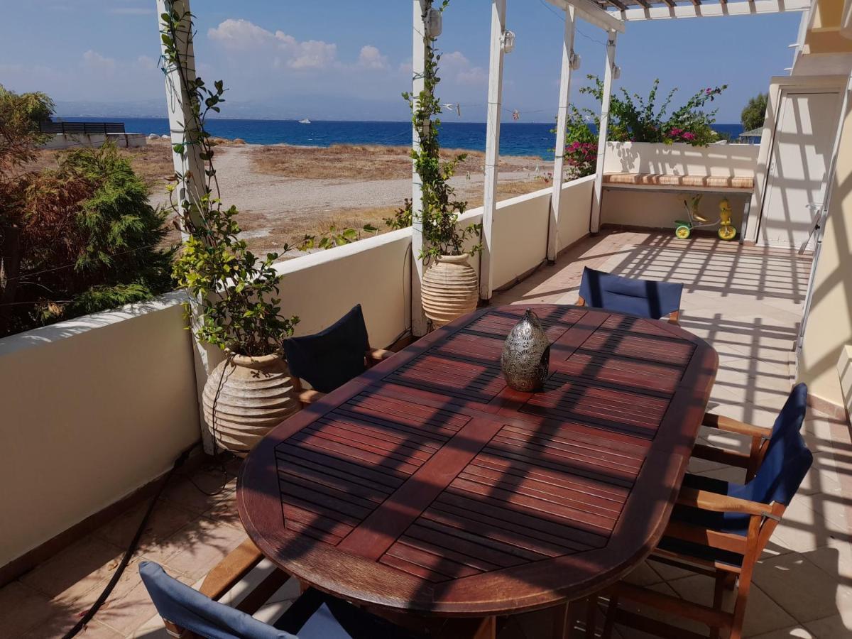 Villa Seabreeze Лутракі Екстер'єр фото
