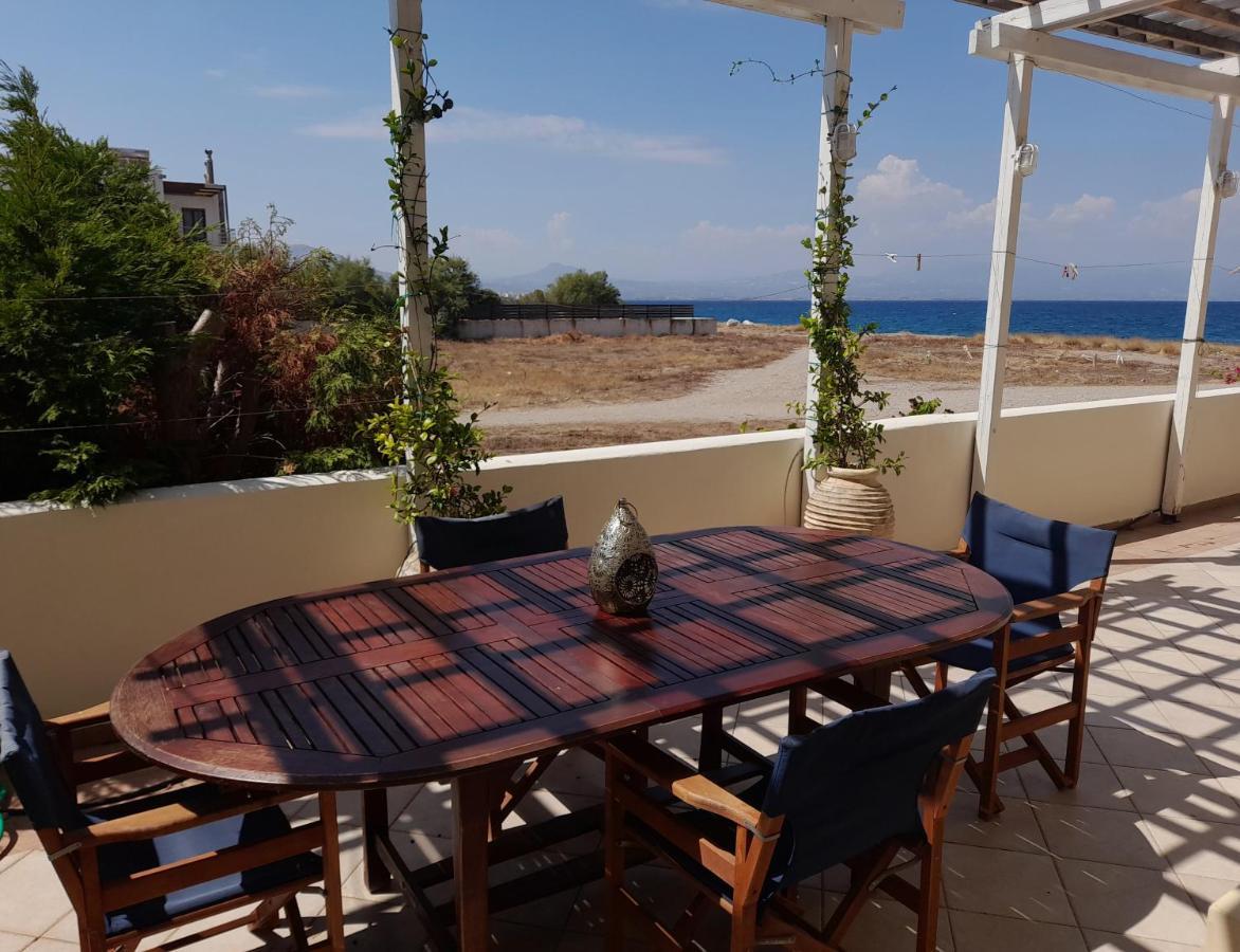 Villa Seabreeze Лутракі Екстер'єр фото