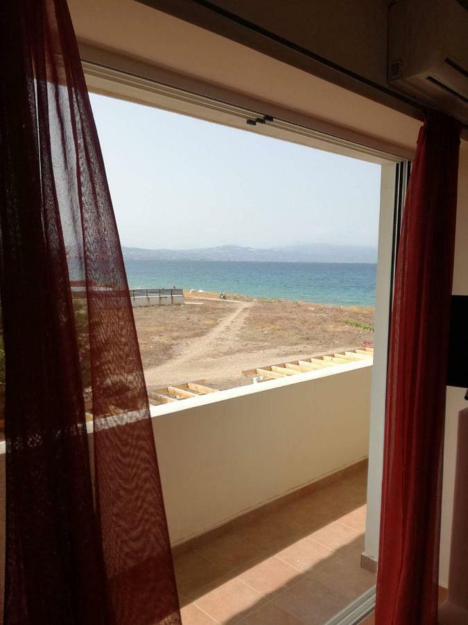 Villa Seabreeze Лутракі Екстер'єр фото